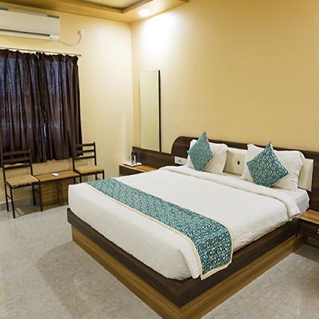 Hotel Somnath Daksh Somnāth Екстериор снимка